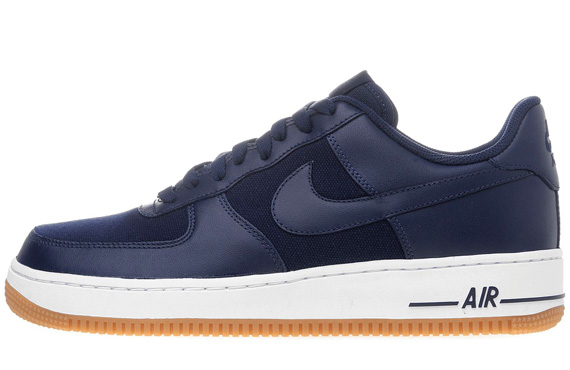 Nike Air Force 1 Low 07 Obsidian White Gum 06