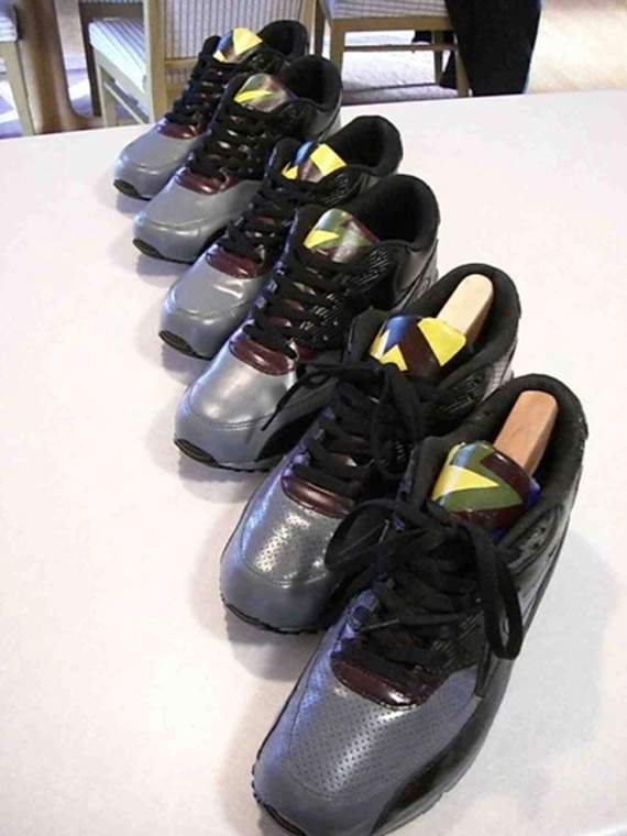Nike Air Max 90 Bordeaux Customs By Zen One 7