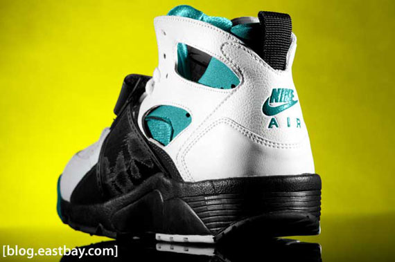 Nike Air Trainer Huarache Freshwater Available 03