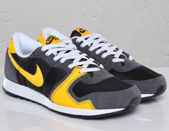 Nike Air Vengeance Black Varsity Maize Dark Grey 01