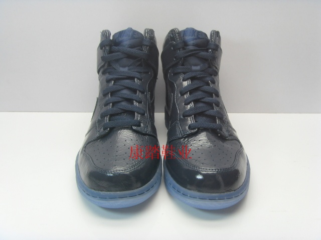 Nike Dunk High Premium Obsidian Crinkled Patent Leather 4