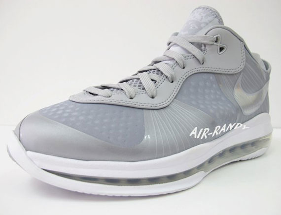 Nike Lebron 8 V2 Low Metallic Silver New Images 01