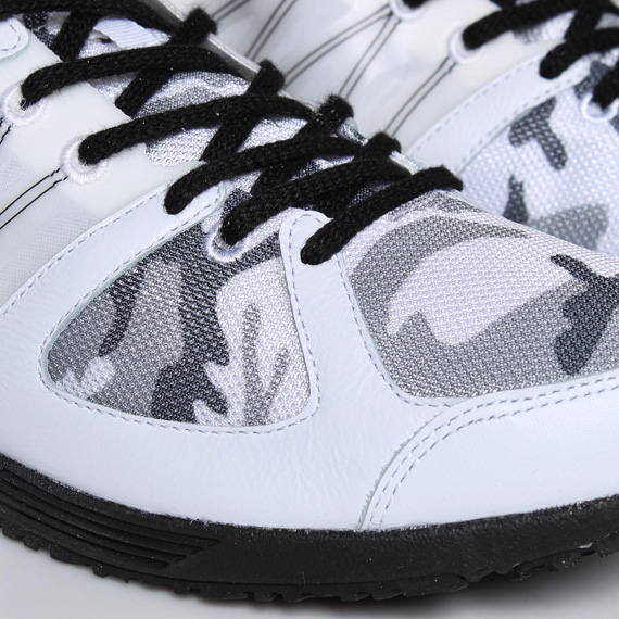 Nike Lunarspider Camo White Metallic Silver 01