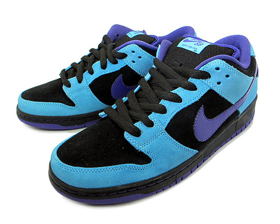 Nike Sb Dunk Low Black Varsity Purple Baltic Blue 01