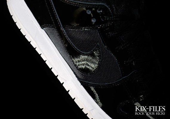 Nike Sb Dunk Low Space Jam Kixfiles 04