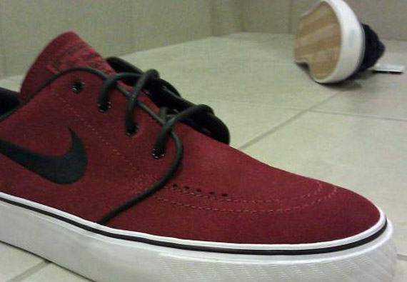 Nike Sb Janoski Team Red October 2011 1