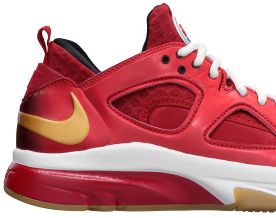 EA Sports x Nike Zoom Huarache TR Low – Manny Pacquiao ‘Fight Night | Release Reminder