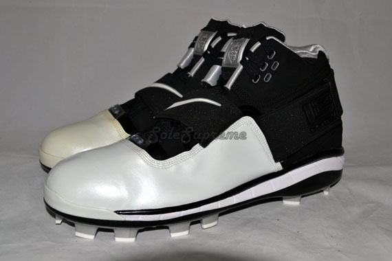 Nike Zoom Soldier Iii Cleats 01