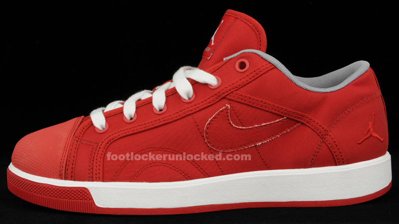 Jordan Sky High Retro Low Varsity Redwhitestealth 4