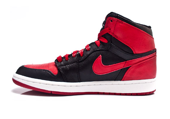 Air Jordan 1 Banned Osneaker 07