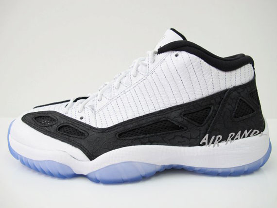 Air Jordan Xi Ie Low Wh Bl Ar 08