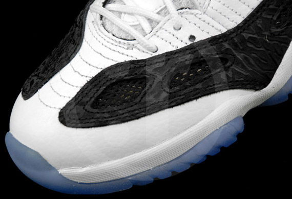 Air Jordan Xi Ie Low White Black Detailed Images 8