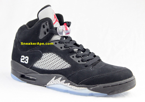 Ar Jordan V Retro Black Metallic Silver 2011 Sneakerape 02