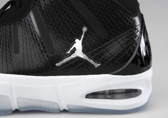 Jordan Melo M7 Advance – Black – Metallic Silver | Release Date