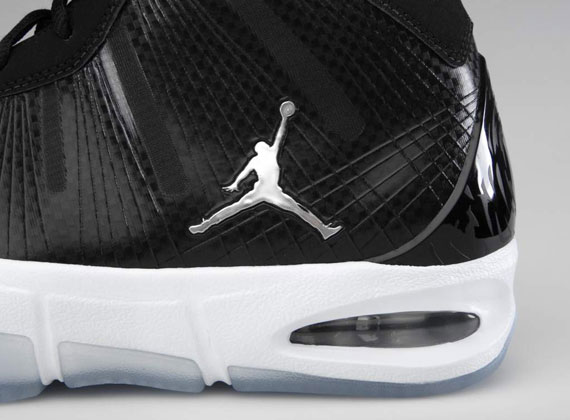 Jordan Melo M7 Advance – Black – Metallic Silver | Release Date