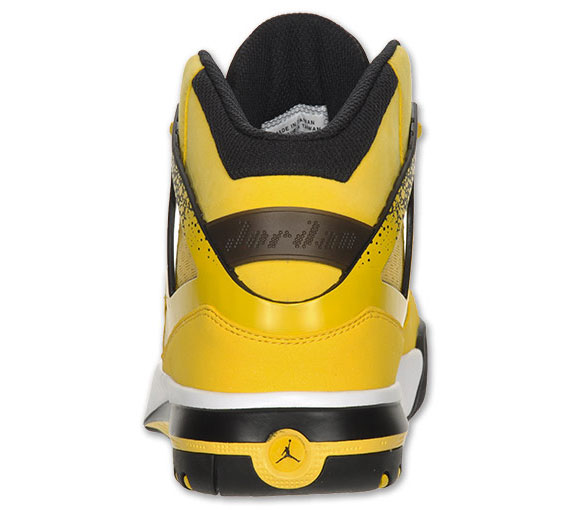 Jordan Phase 23 Hoops Yellow Finishline 01