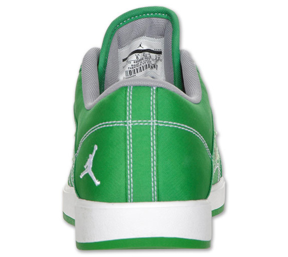 Jordan Sky High Retro Low Green White Finishline 01