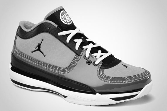 Jordan Team Iso Low Stealth Black Light Graphite White 01