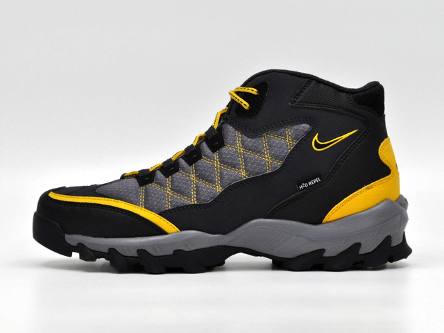 Nike Acg Tengu Mid Dark Grey Black Anthracite Varsity Maize 1