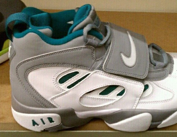 Nike Air Diamond Turf 2 – Spring 2012