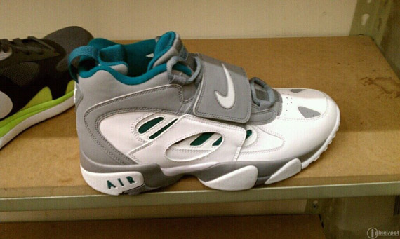 Nike Air Diamond Turf 2 Spring 2012 3