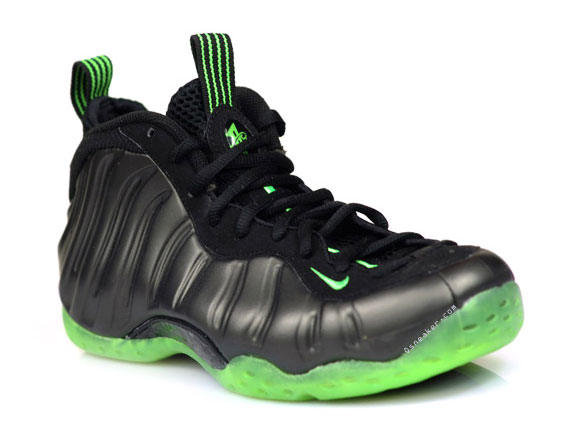 Nike Air Foamposite One Black Electric Green Osneaker 04