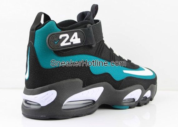 Nike Air Griffey Max 1 ‘Mariners Emerald’ – New Images