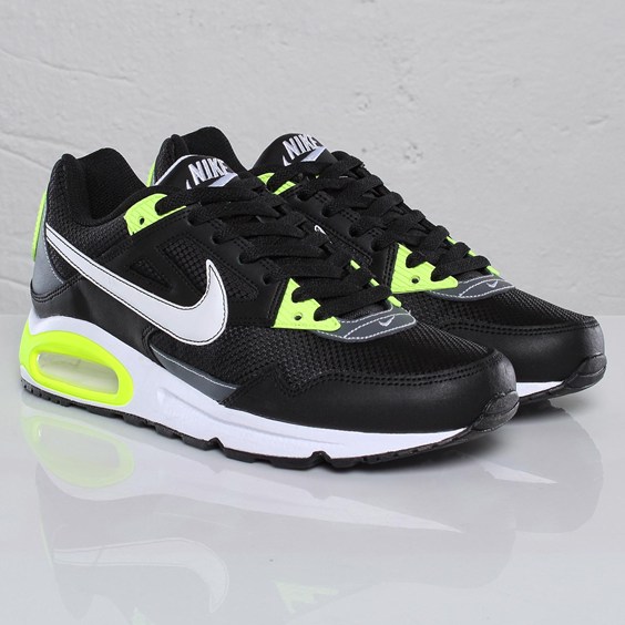 Nike Air Max Skyline Black White Grey Neon 2