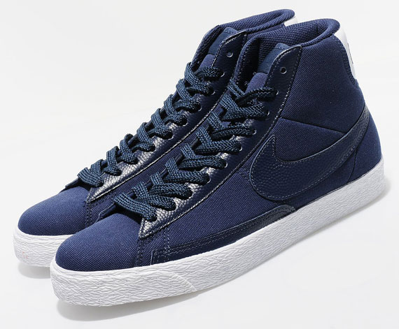 Nike Blazer Mid Premium Tg Blue White 01