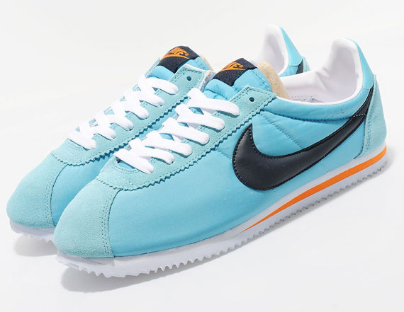 Nike Classic Cortez Nylon Blue Orange 02