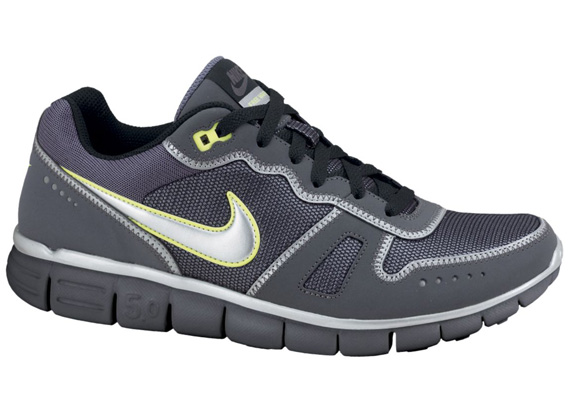 Nike Free Waffle Black Metallic Silver Dark Grey Nikestore 02