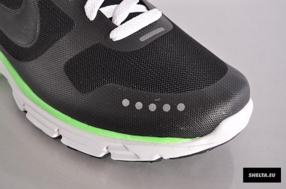 Nike Lunar Venture+ – Black – White – Neo Lime