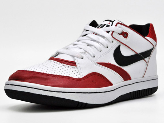 Nike Sky Force 88 Low White Red Black Step 06