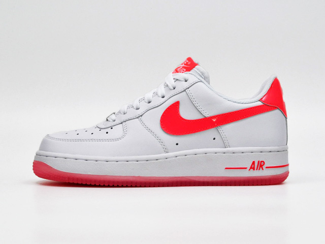 Nike Wmns Air Force 1 Low White Solar Red 1