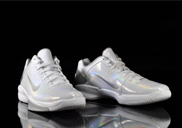 Nike Zoom Hyperdunk 2010 Low White Metallic Silver 3