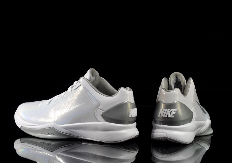 Nike Zoom Hyperdunk 2010 Low White Metallic Silver 5