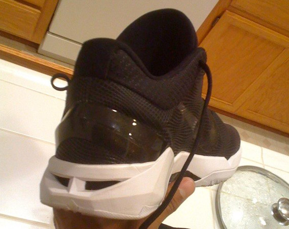 Nike Zoom Kobe Vii Black White 1