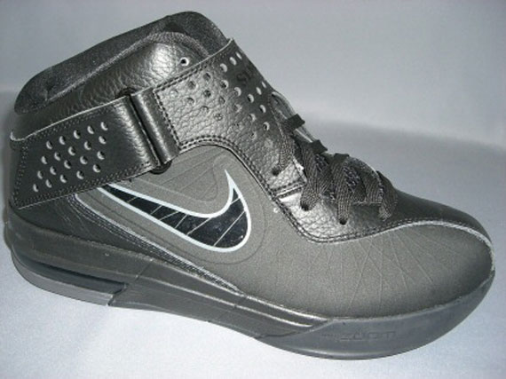 Nike Zoom Soldier V Black Black 02