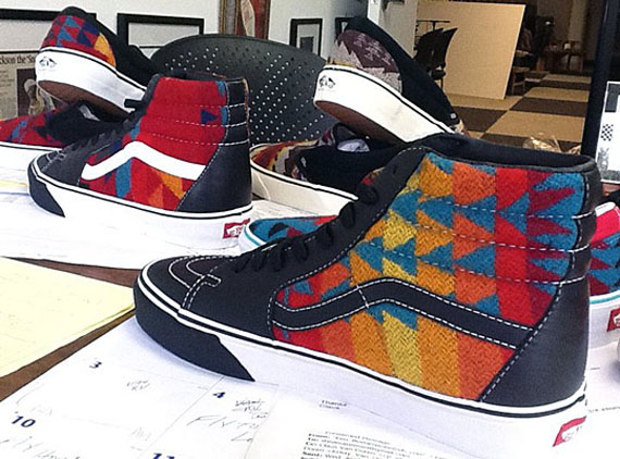 Vans Pendleton Nibwaakaawin 01