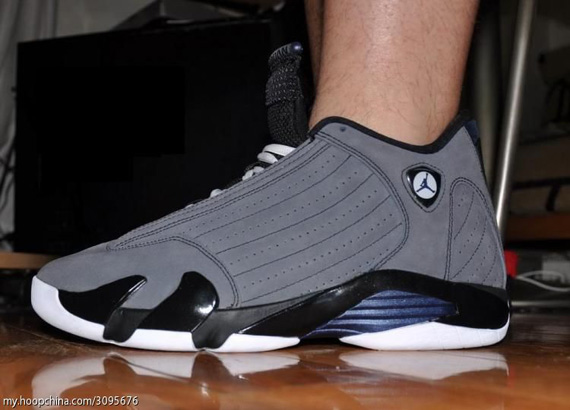 Air Jordan Xiv Light Grahpite Midnight Navy Black On Foot 02