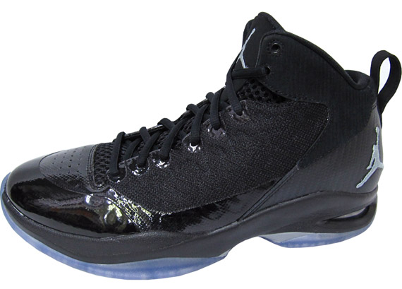 Jordan Fly 23 Black Metallic Silver 01