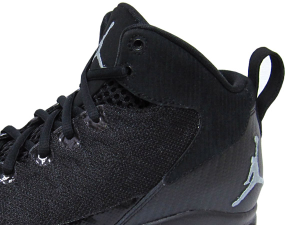 Jordan Fly 23 Black Metallic Silver 02