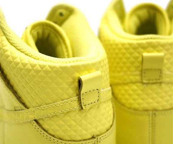 Nike 6.0 WMNS Dunk High - Lemon Frost