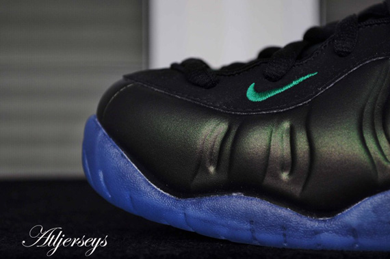 Nike Air Foamposite Dark Pine Green New Photos 03