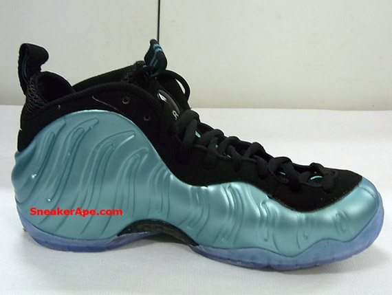 Nike Air Foamposite Pro Retro Black Release Date 02