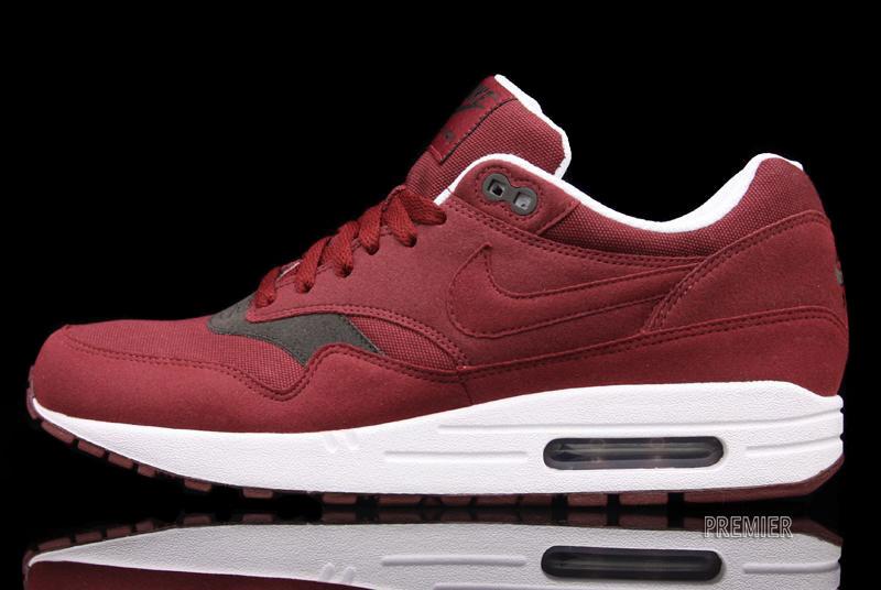 Nike Air Max 1 Team Red Velvet Brown 1