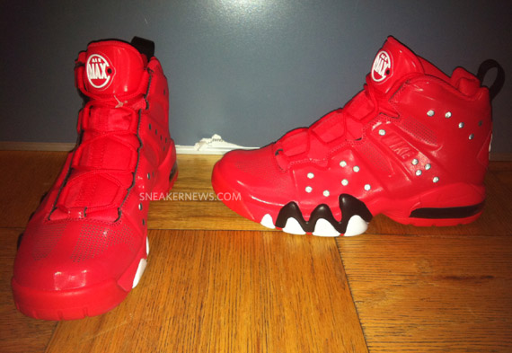 Nike Air Max Barkley Action Red 1