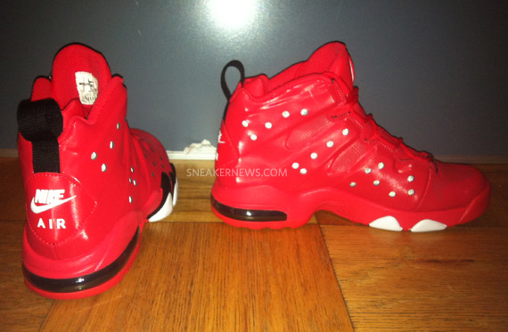 Nike Air Max Barkley Action Red 2