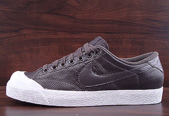 Nike All Court Low Velv Brwn 01