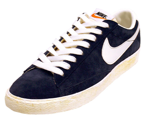 Nike Blazer Low Vintage Obsidian 02